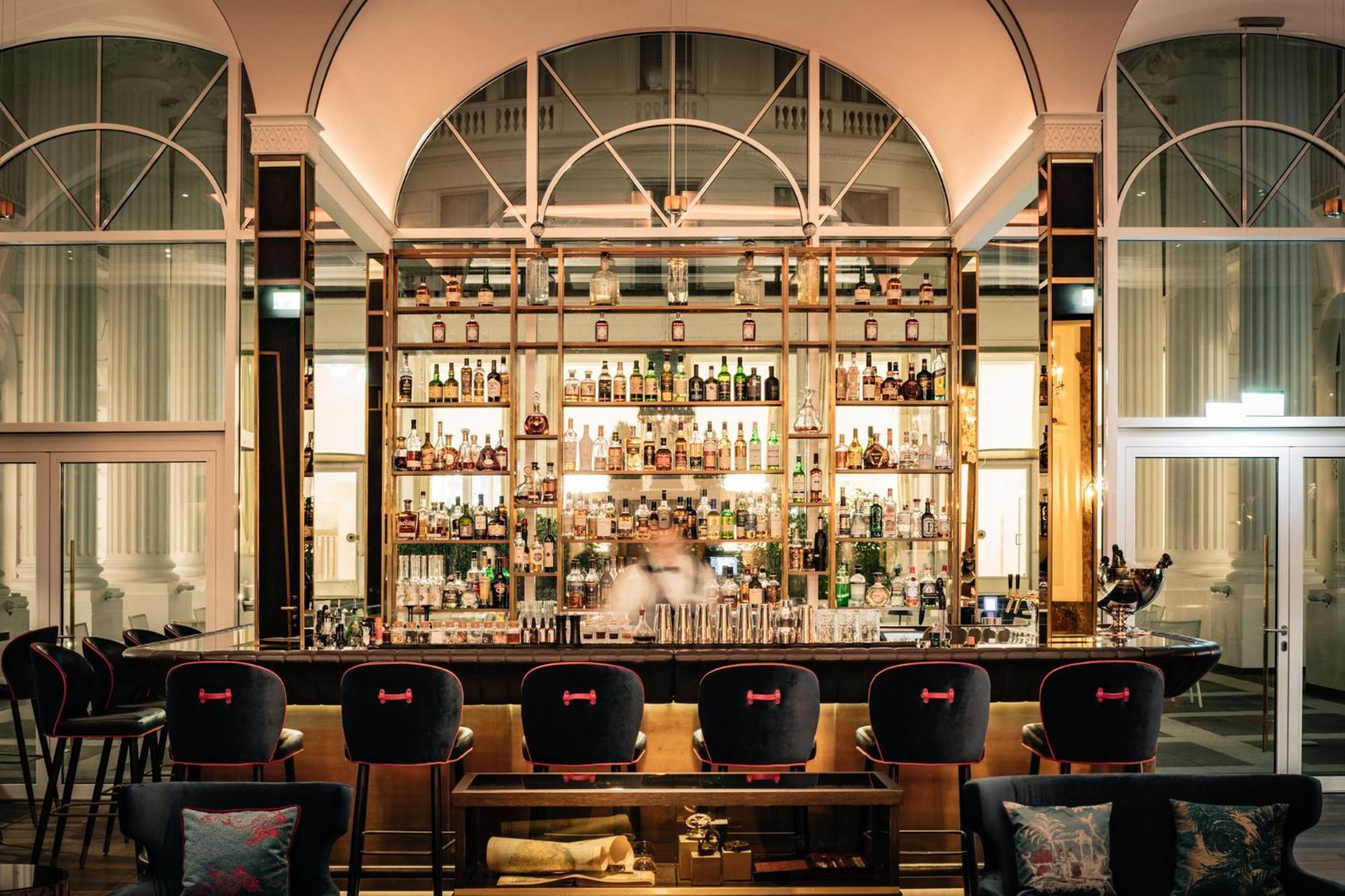 호텔 애틸랜틱 함부르크 오토그래프 컬렉션 함브루크 외부 사진 The bar at the Connaught