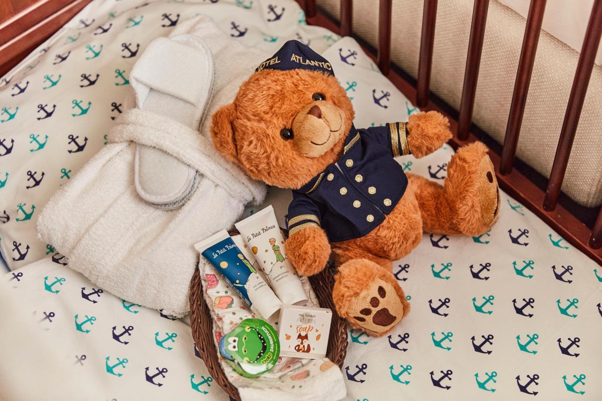 호텔 애틸랜틱 함부르크 오토그래프 컬렉션 함브루크 외부 사진 Baby bedding